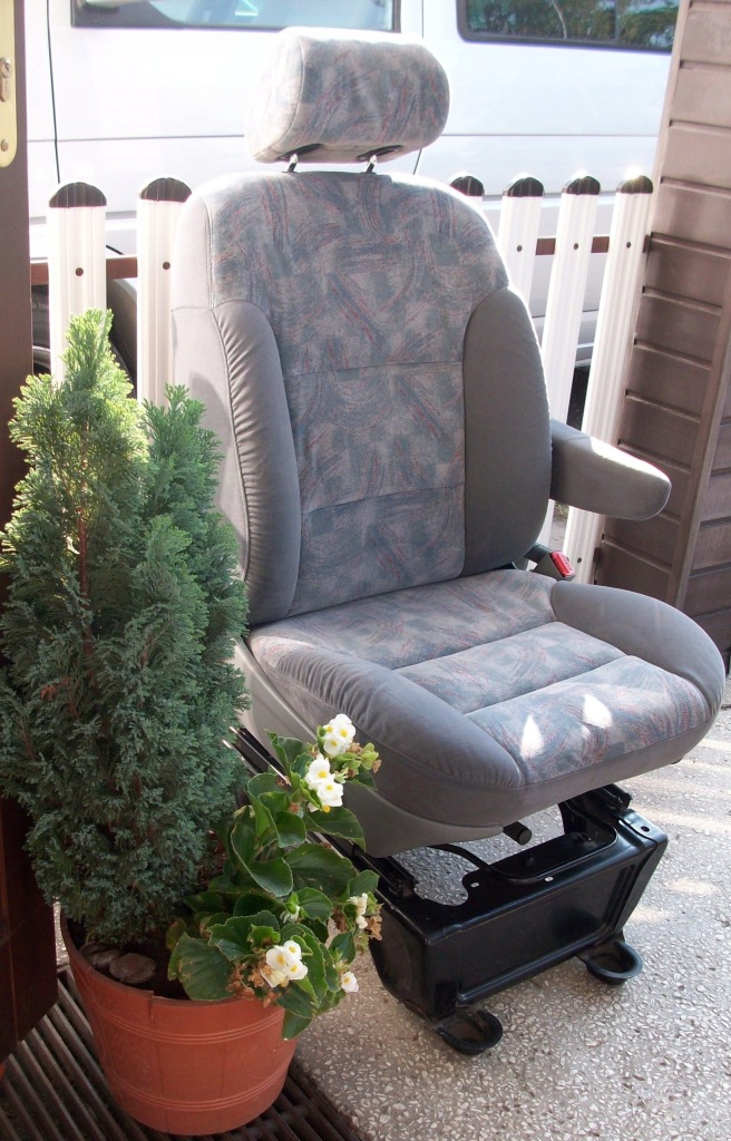 фото №6, Сидіння bus camper trafic vivaro cena za szt