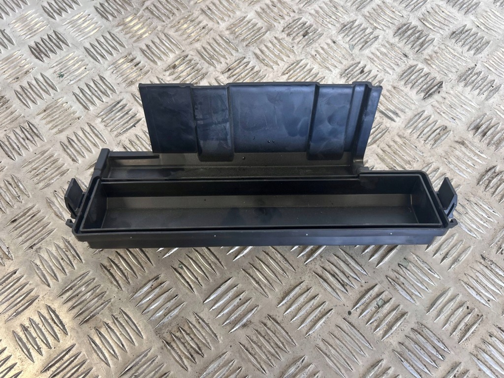 фото №5, Крышка предохранителей tesla model x 103440602b