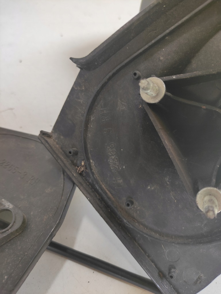 фото №6, Toyota yaris ii зеркало правое 3 pin