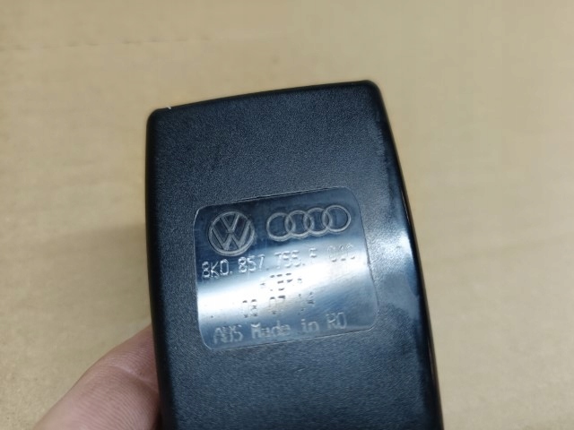 Audi a4 b8 a6 c7 кліпса поперечина ліве перед 8k0857755f Недорого