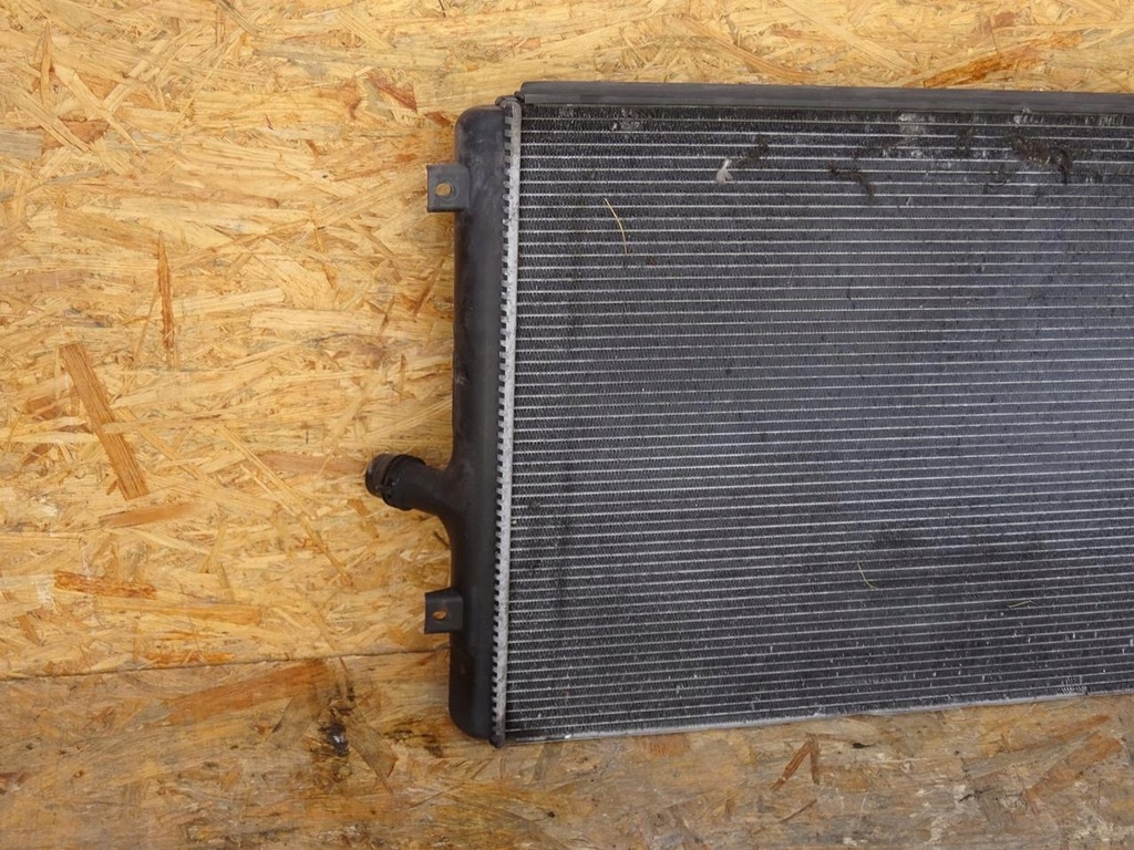 фото №7, Golf v audi a3 8p tt 8j leon ii 2.0 tfsi радиатор wody 1k0121251ab