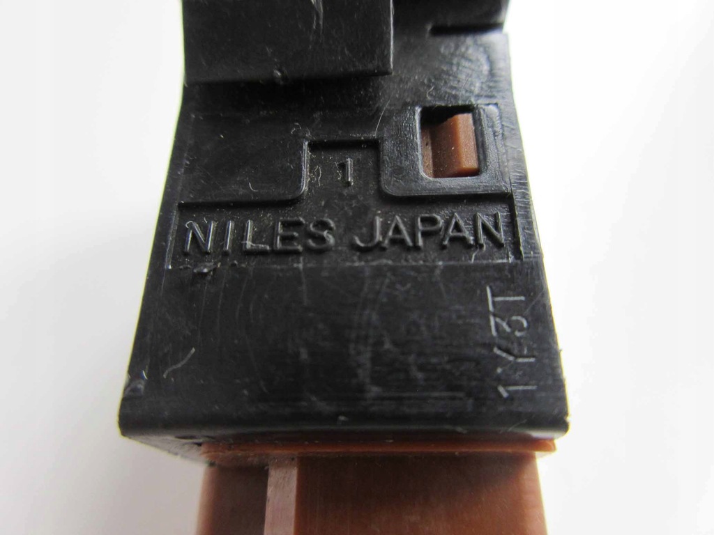 фото №6, Вимикач обігріву скло nissan primera p10 oryg.