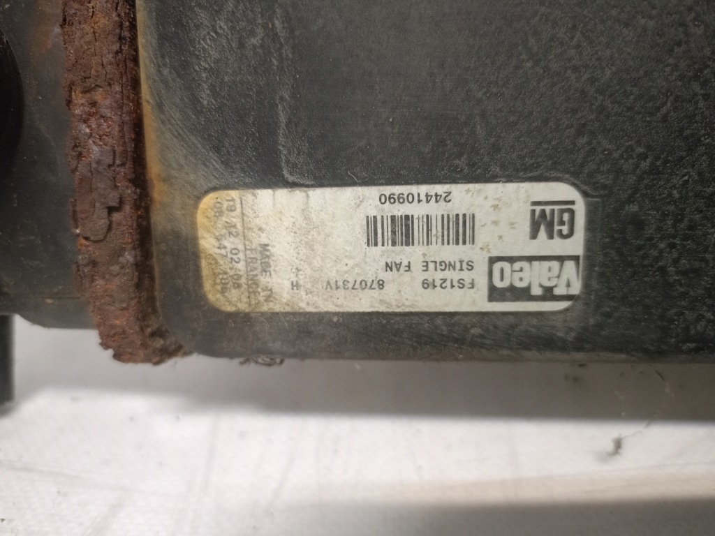 фото №8, Радіатор з вентилятор 1.8 оригінальний номер opel vectra c