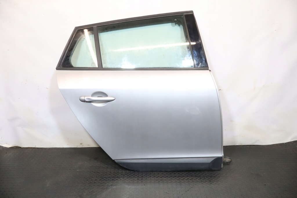 фото №1, Двері правий задня renault megane iii san513
