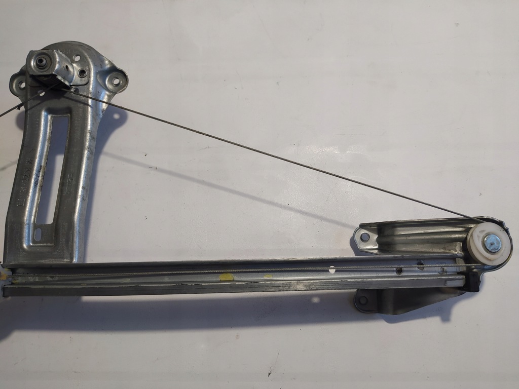 Подъемник стекло правый задняя - opel zafira b Киев