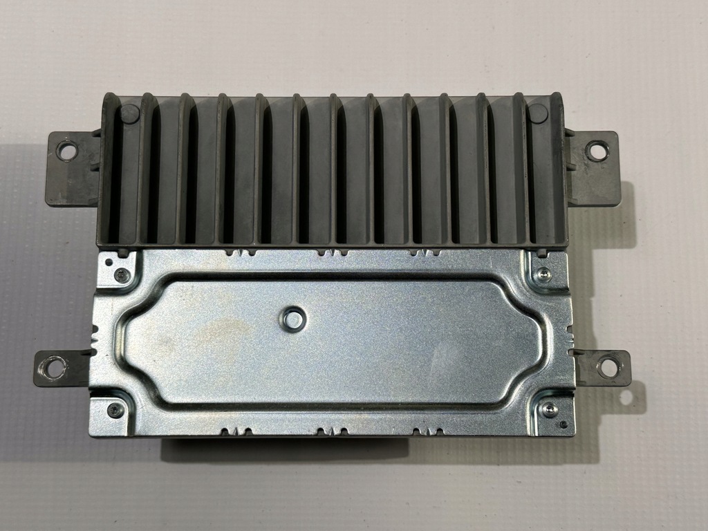 фото №8, Панель модуль блок керування радіо радіо навігації chrysler pacifica 2017+