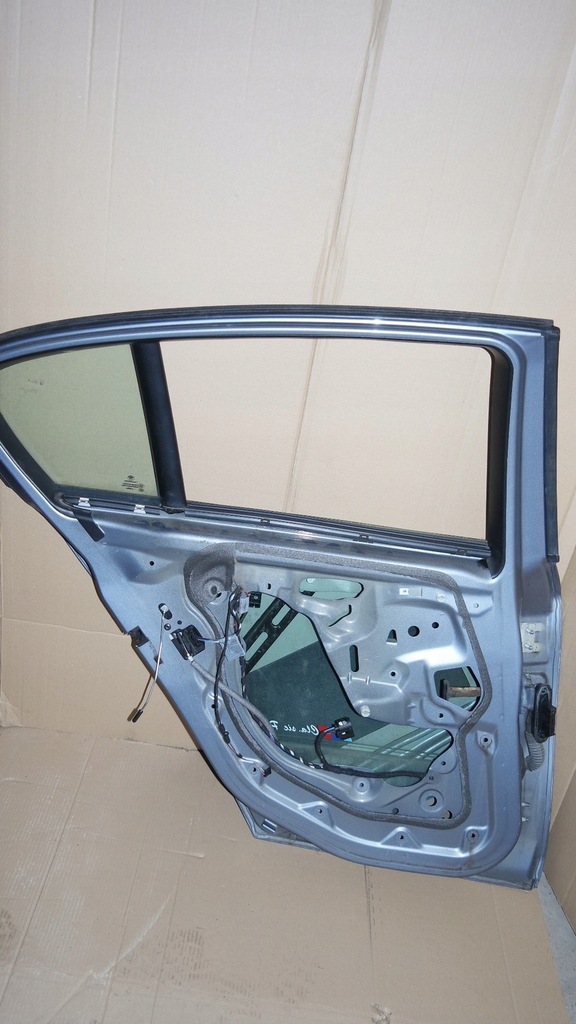фото №8, Двері лівий правий задня quarzblau металік bmw 1 e87