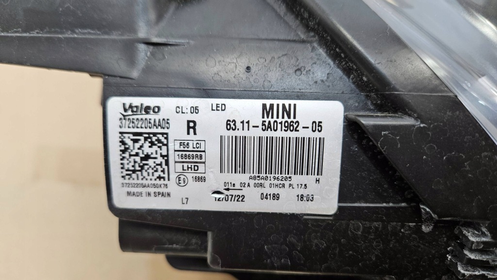 Фара перед передняя правый  mini f55 f56 lci рестайлинг  full led 5a01962-05 2019- Оригинал