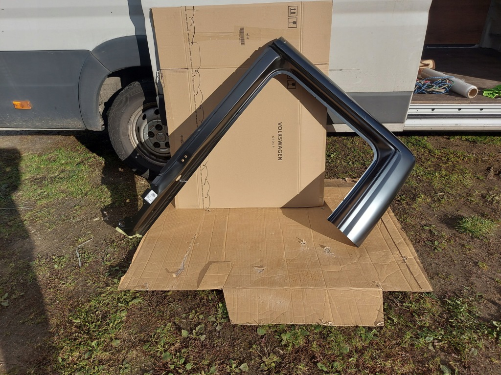 фото №1, Порог блок двигателя vw transporter t7 7f7809051