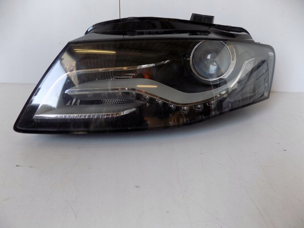 фото №13, Audi a4 лампа левая ксенон - 5193