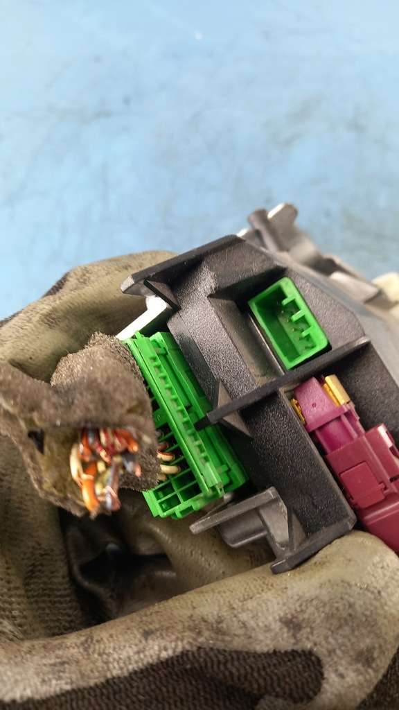 фото №5, Усилитель радио volvo v50 s40 ii 06r