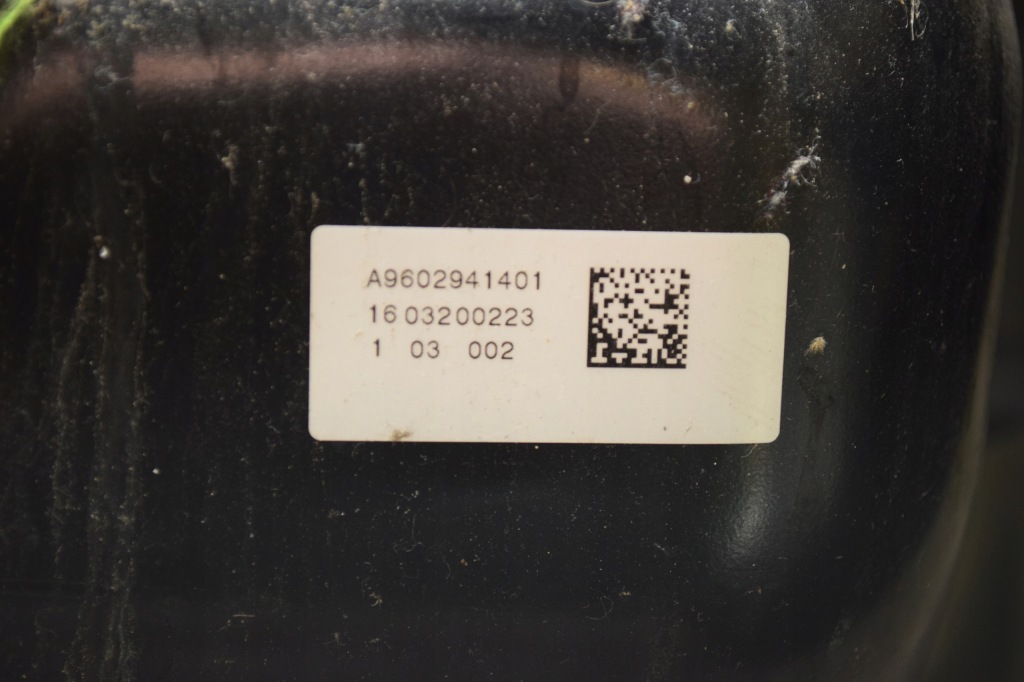 фото №2, Клапан тормоза + плита mercedes actros mp4