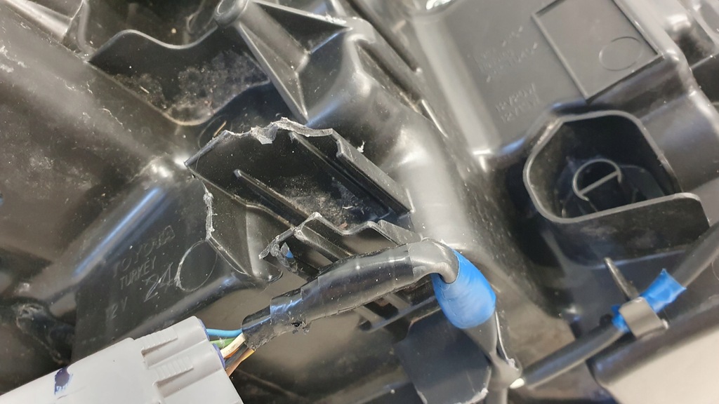 фото №15, Toyota c-hr lift лампа перед левая led europa org