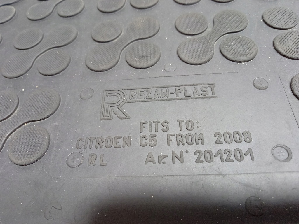 фото №4, Citroen c5 iii sedan обшивка коврики резиновые rezaw пластик