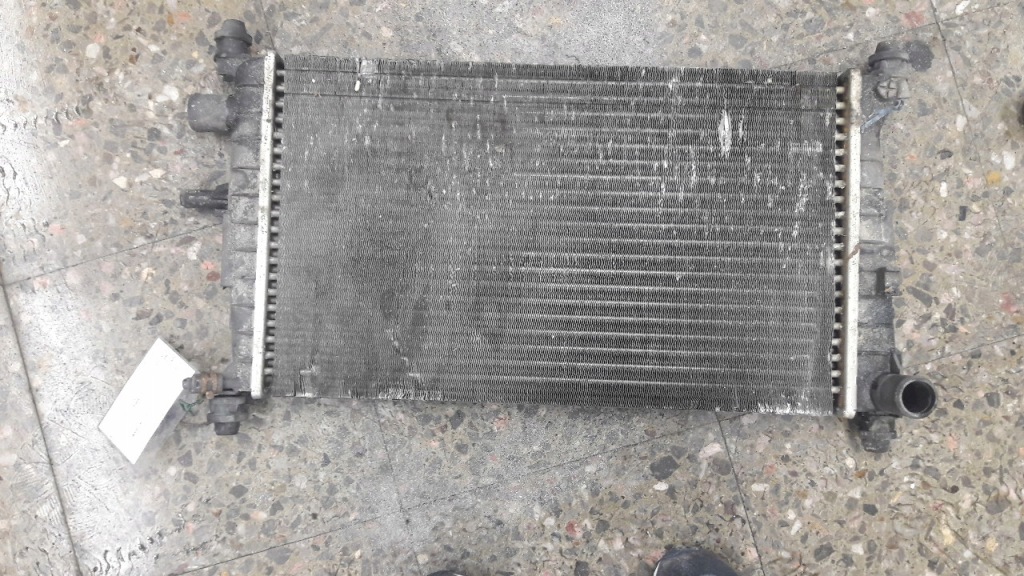Радиатор воды ford fiesta mk4 1.25 97r Недорого