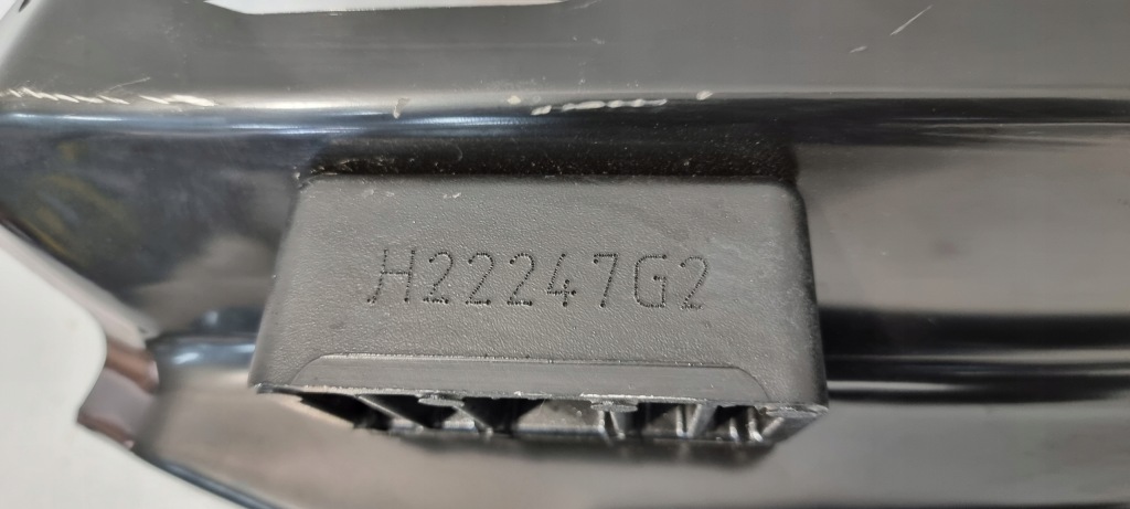 Кронштейн кронштейн крыла правый  перед tesla model y Цена