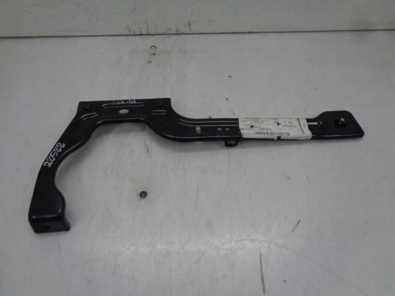 фото №1, Skoda enyaq 5la кронштейн лампы перед