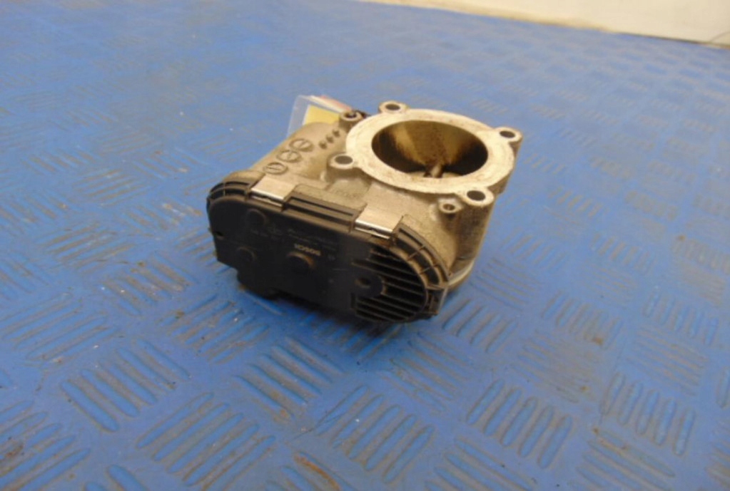 фото №3, Alfa romeo 147 1.6b дросельна заслінка