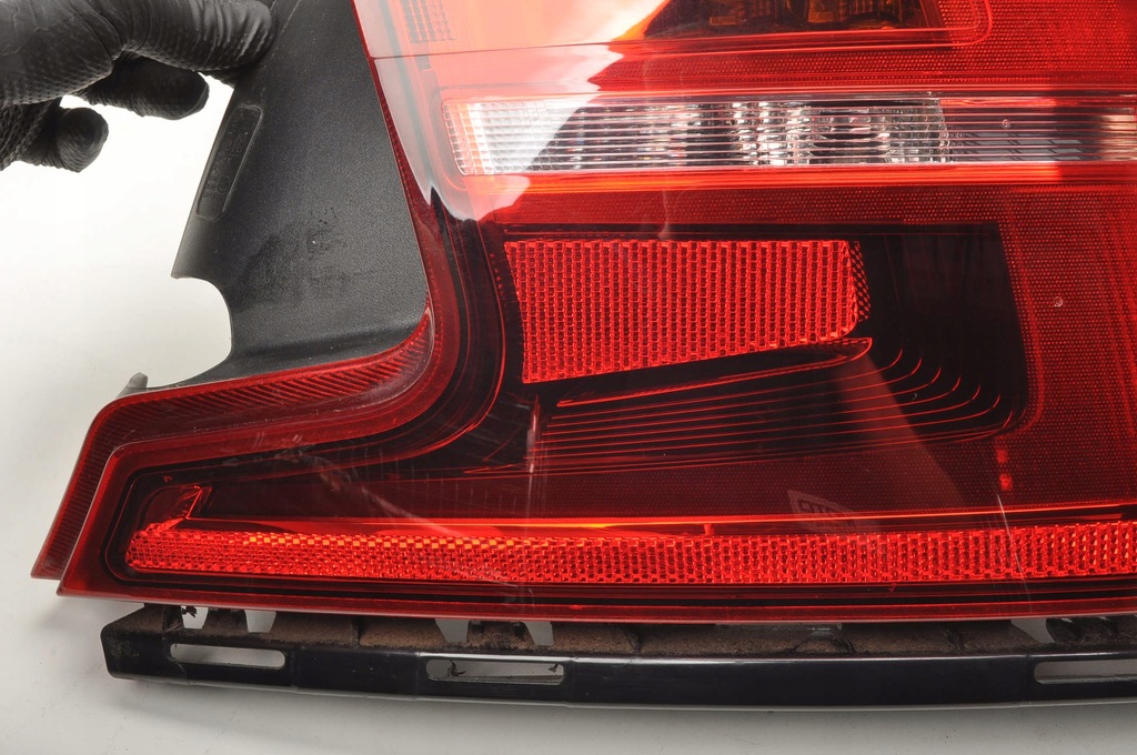 фото №8, Volvo s90 ii лампа правая задняя правый задняя 31698713