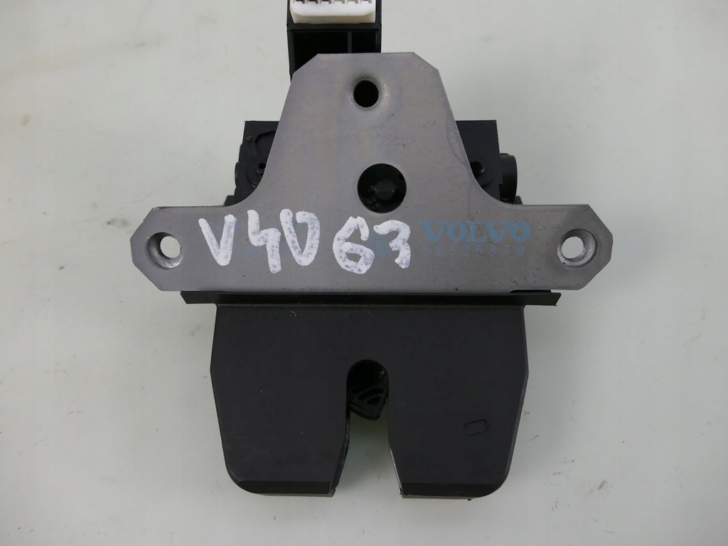 фото №1, Volvo v40 ii замок крышки багажника засов