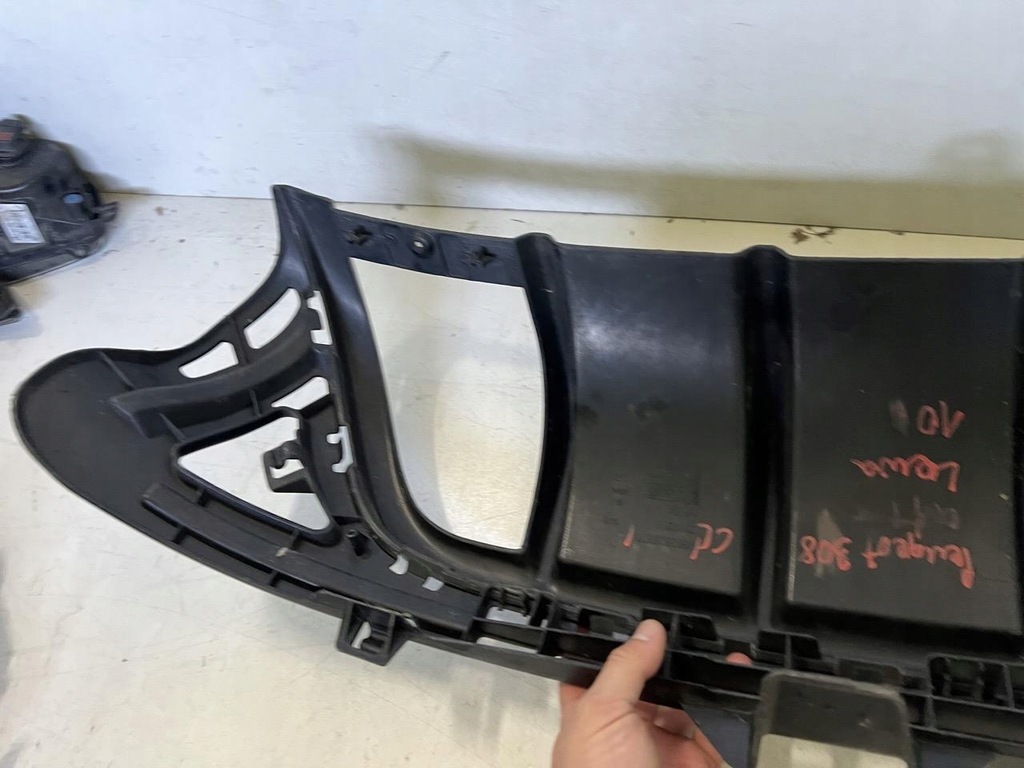 фото №6, Спойлер задняя левый peugeot 308 cc