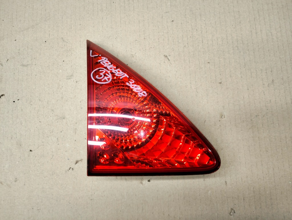 фото №9, Лампа задняя правая + левая w крышка багажника peugeot 3008 i lata 2009-2013