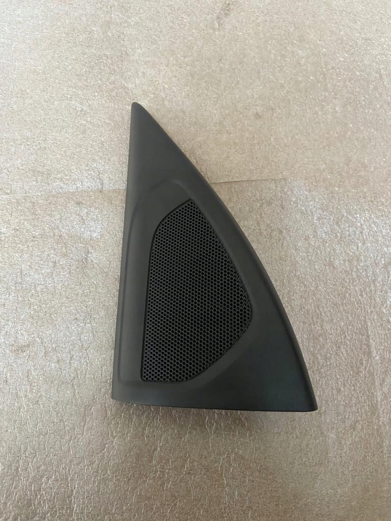 фото №1, Защита динамика треугольник левый s60 2013-2018 2.0 d3