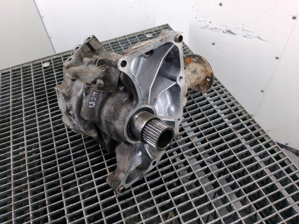 Редуктор коробки передач nissan x-trail 1 t30 Зі Шроту