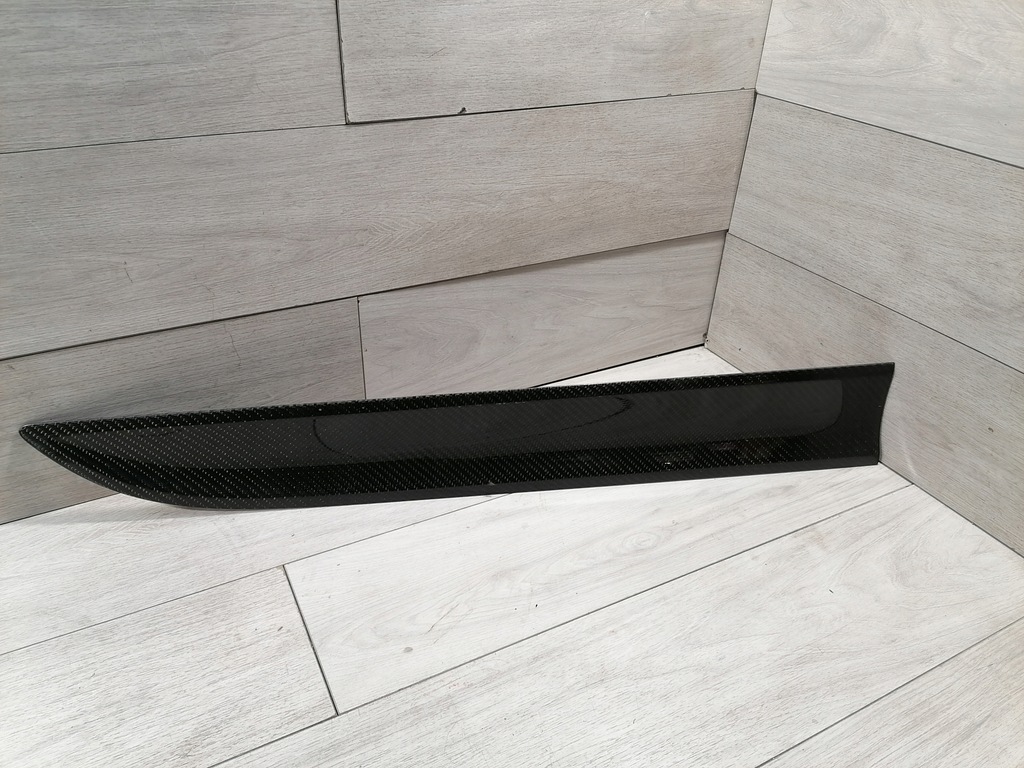 фото №1, Macan карбон дверь правый перед 95b837902a