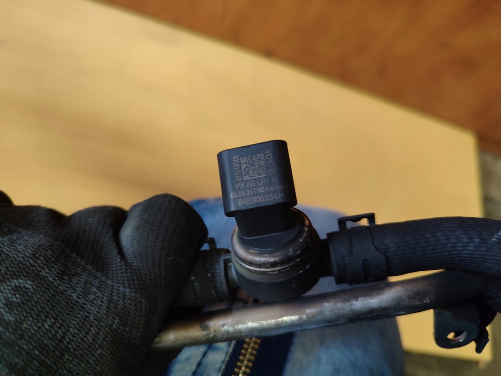 фото №6, Провода топлива audi a6 c8 2.0tdi 04b906054h