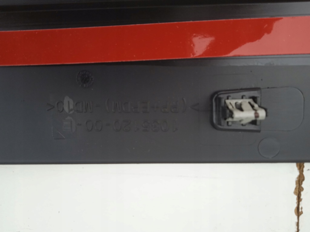 фото №4, 1035202-00-d tesla x молдинг дверь правая перед