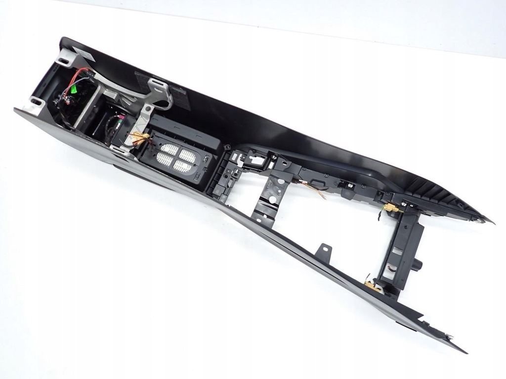 фото №9, Тунель підлокітник зарядний пристрій роз'єм usb europa оригінал audi a4 b9 8w 20r