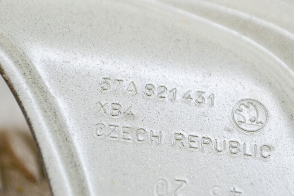 фото №6, Skoda karoq nu7 передний левый кронштейн крыла 57a821431 1.0 бензин 85kw 202