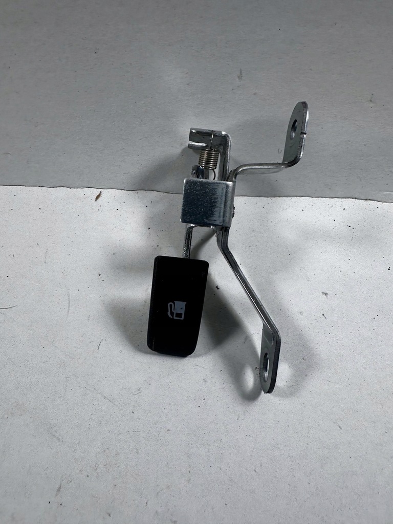 фото №1, Cx-5 i кнопка ручка открывания крышка топлива