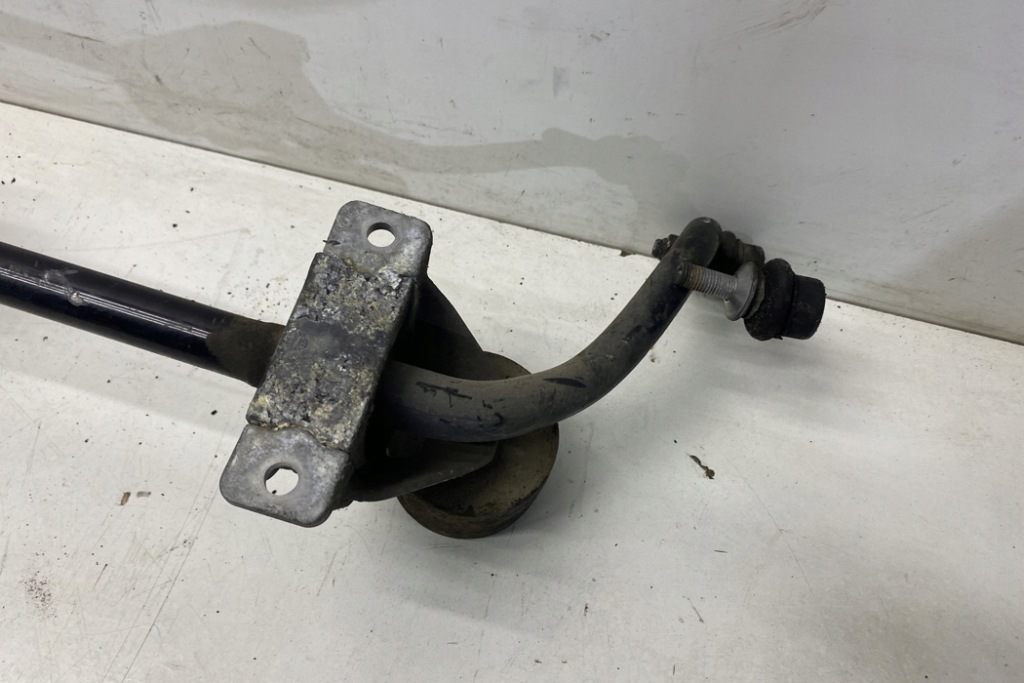 фото №8, Стабілізатор задній bmw 7 f01, f02 6775187 3.0l дизель 190kw 2014