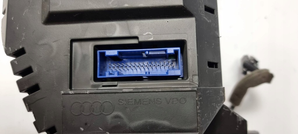 фото №11, Счетчик приборная панель 4e0920900k audi a8 d3