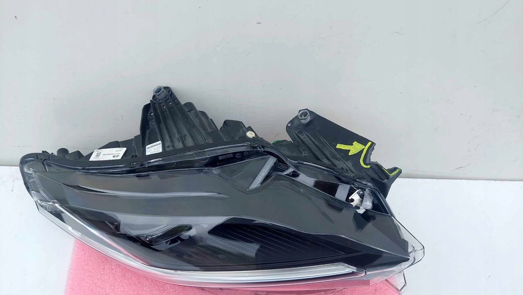 фото №7, Ferrari roma лампа права перед передня 2468