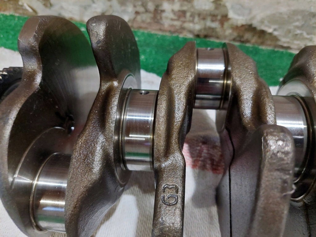 Wał коленчатый 06hn с вкладышами audi a5 a4 2.0 tfsi cdn Недорого