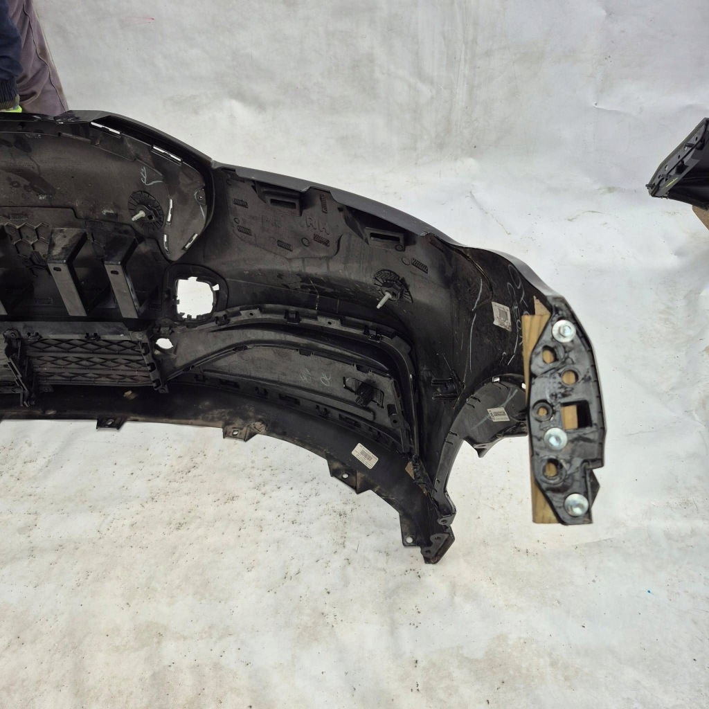 Ford mustang mach-e 20- бампер перед pdc lj8b-17c831-a Доставка