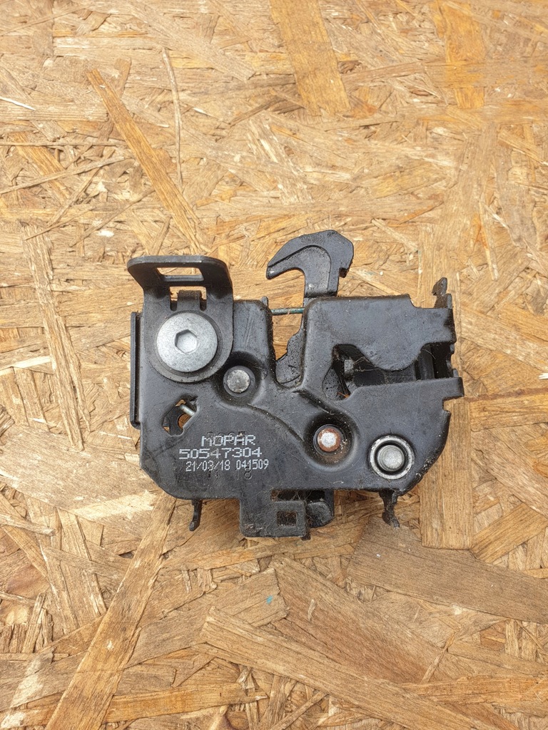 фото №1, Alfa romeo giulia замок капот 50547304