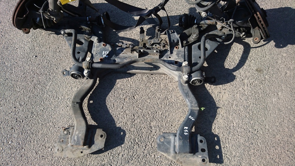 Поворотний кулак передня права правий перед mini r50 r53 Ціна