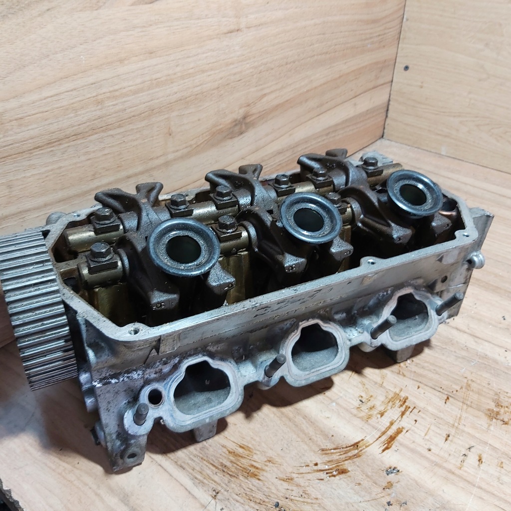 фото №1, Головка galant viii 2.5 v6 6a13s45