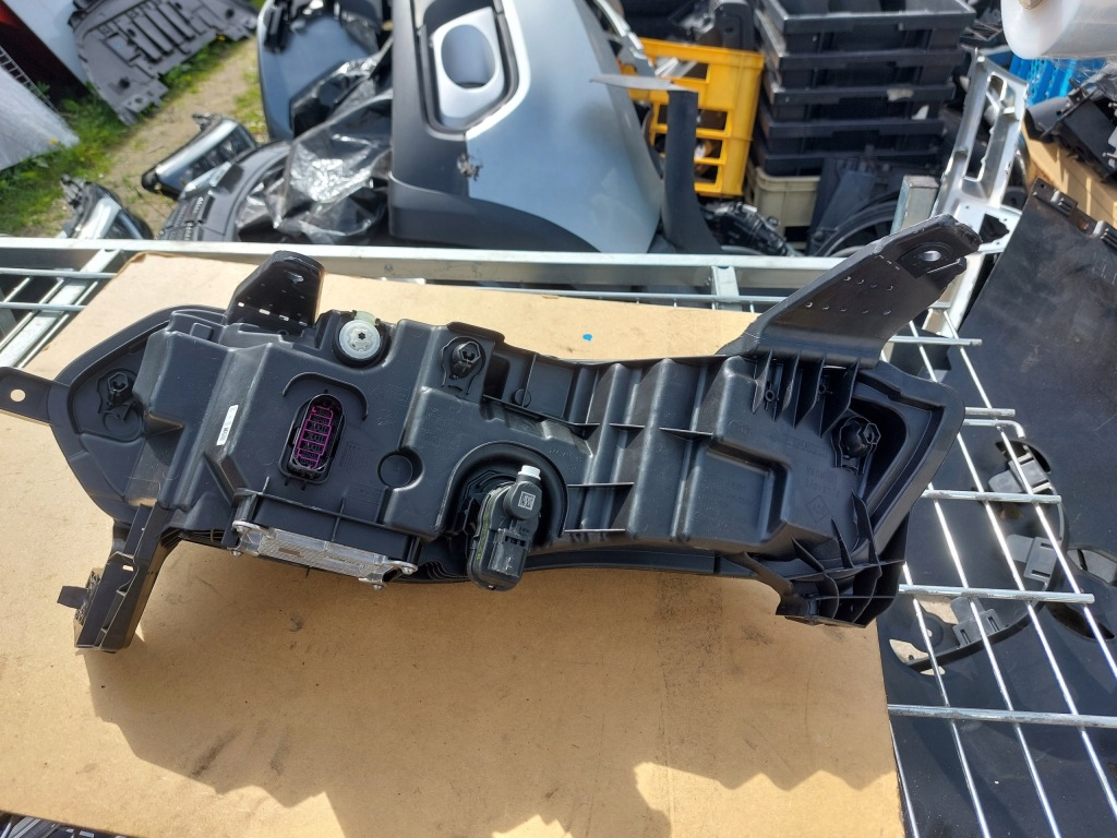 Фара правий перед full led renault megane v e-tech в Україні