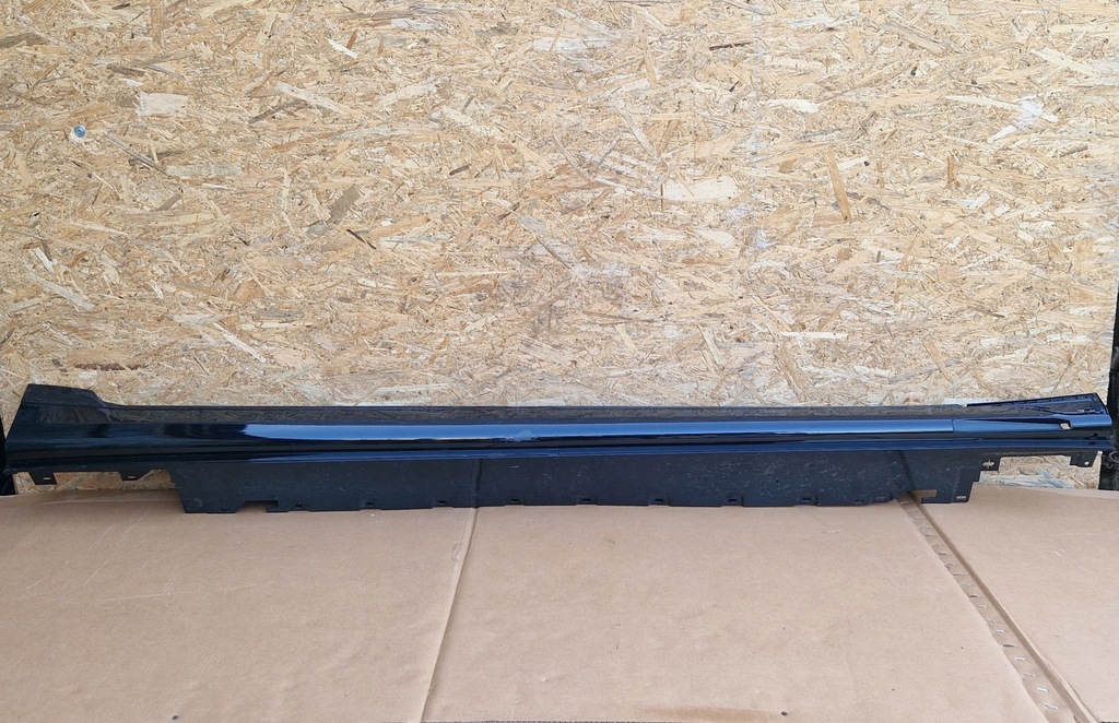 фото №1, Молдинг порог правая bmw 7 i7 g70