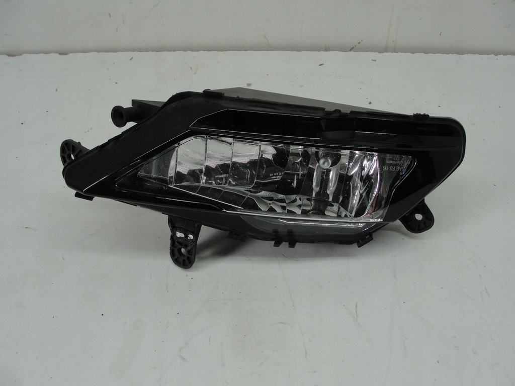 фото №1, Противотуманная фара перед правый opel insignia b 2017- 13460224