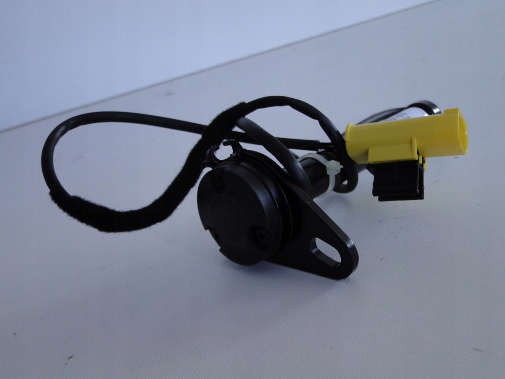 фото №10, Mercedes a klasa w176 176 патрон пиротехнический капот левый правый