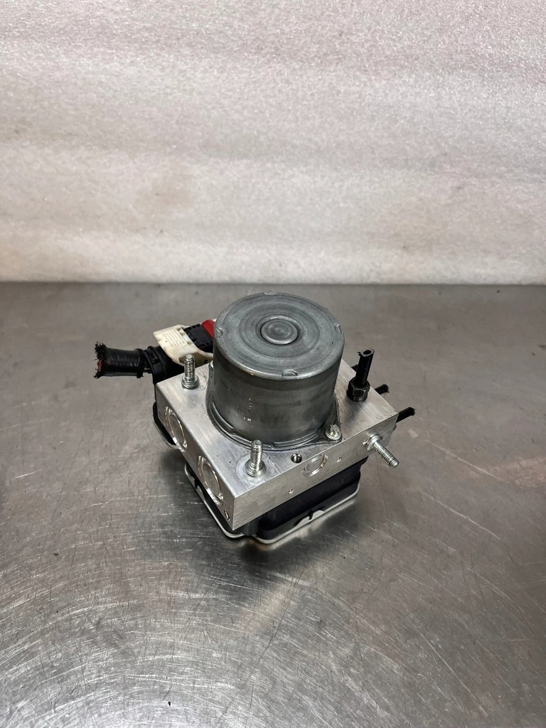 Купити Насос abs renault megane v 5 e-tech 476600410r 0265296970