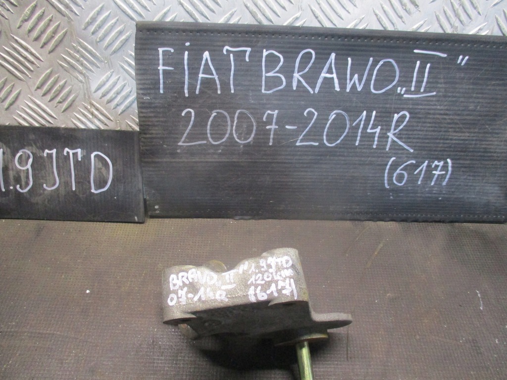 фото №1, Кронштейн кронштейн 46789379 1,9jtd fiat bravo ii 07-10 r.