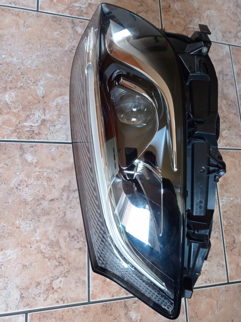 Фара передняя левая mercedes a 176 рестайлинг  full led 1769068900 Доставка