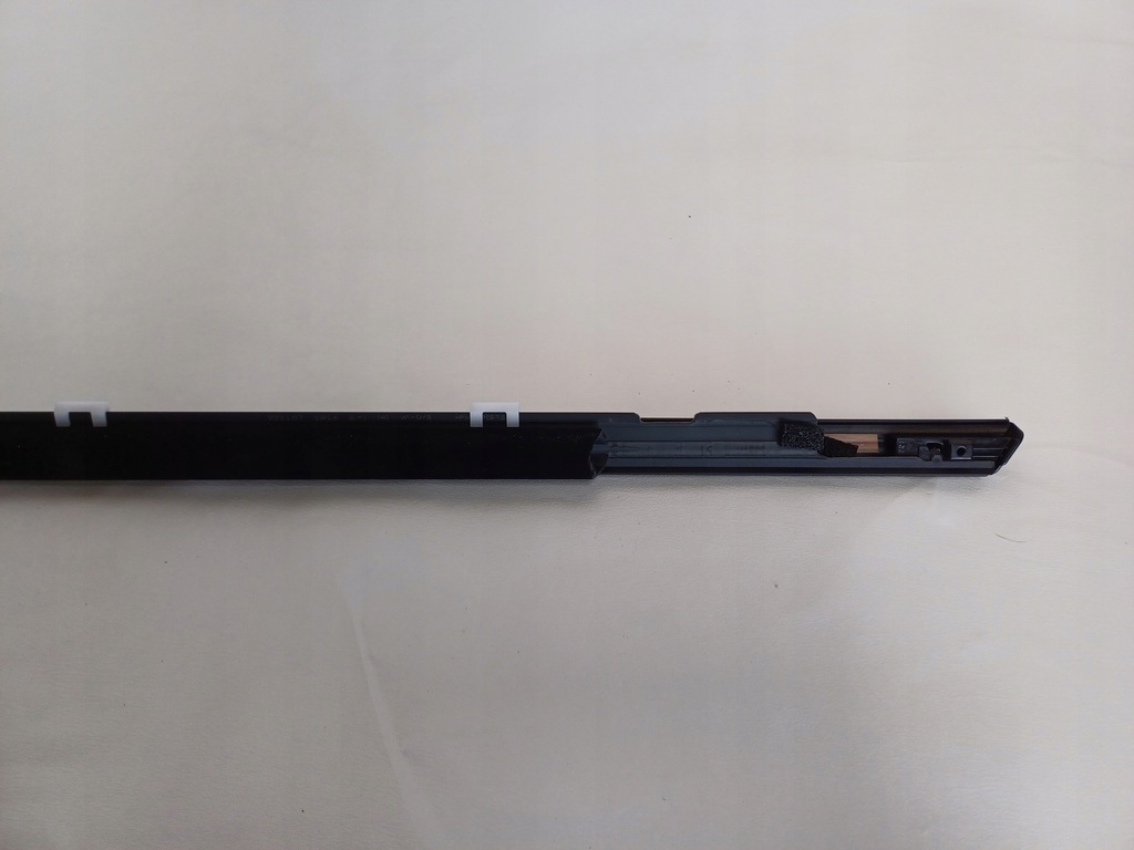 фото №9, Молдинг ущільнювач лівий задня hyundai оригінальний номер i40 kombi sw